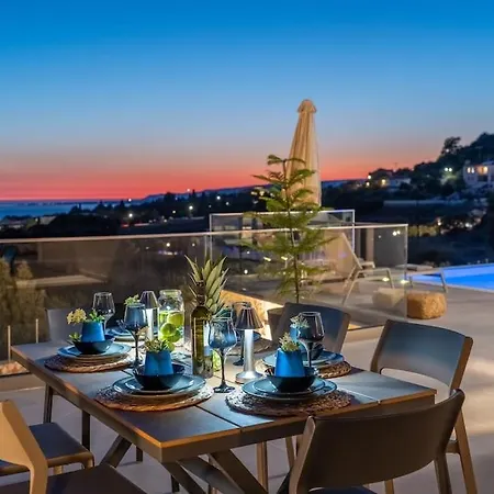 Luxury Gjovana's 1 Villa Svoronata