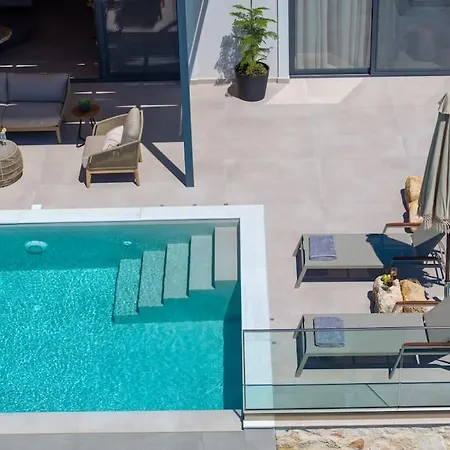 Luxury Gjovana's 1 Villa Svoronata