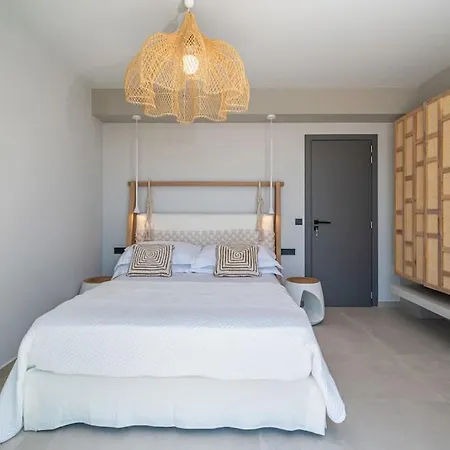 Villa Luxury Gjovana's 1 Svoronata