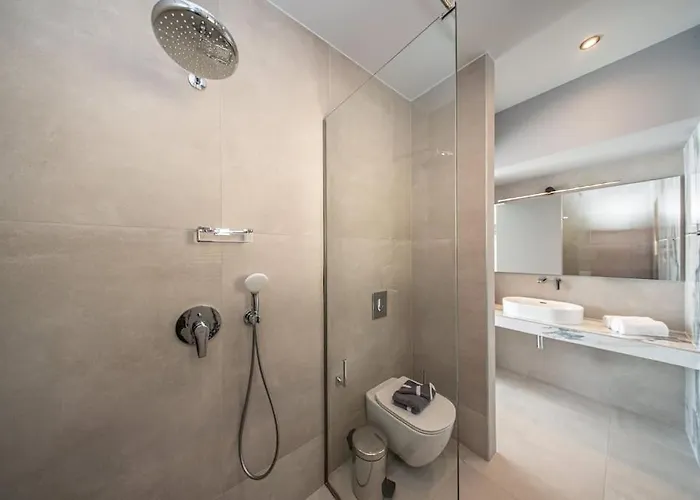Luxury Gjovana's 1 * Σβορωνάτα